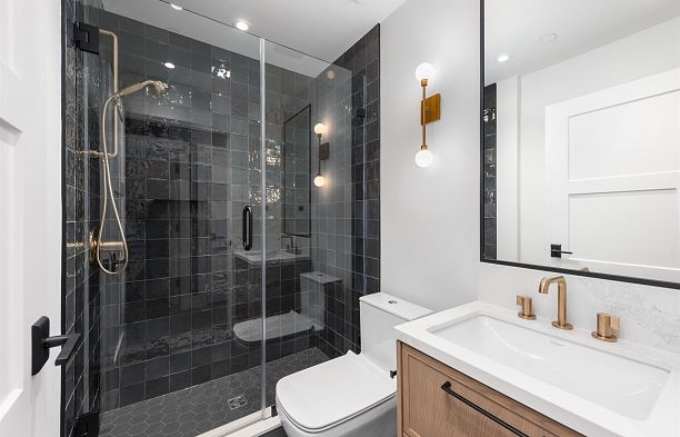 1428 TRAFALGAR STREET, Vancouver BC V6K 3R3 Kitsilano
