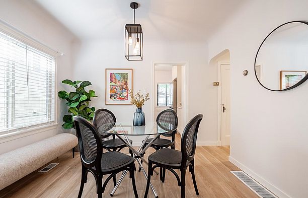 2933 W 42nd Avenue Kerrisdale