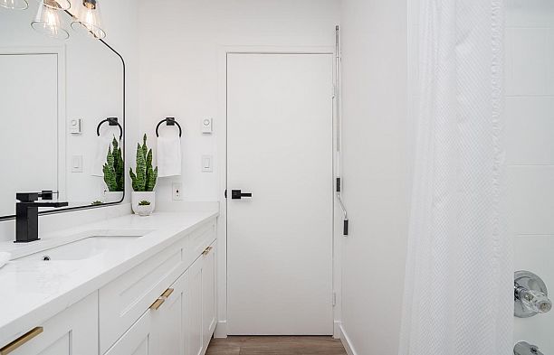 2933 W 42nd Avenue Kerrisdale
