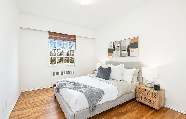 320 2890 Point Grey Road Kitsilano