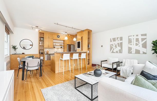 320 2890 Point Grey Road Kitsilano