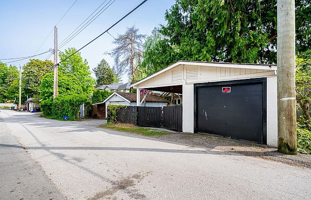 2933 W 42nd Avenue Kerrisdale