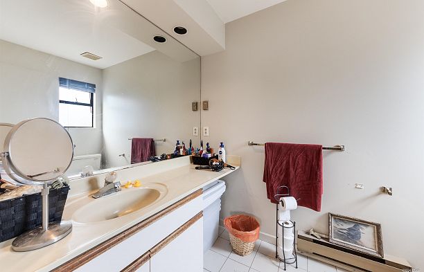 1215 W 67th Avenue Marpole
