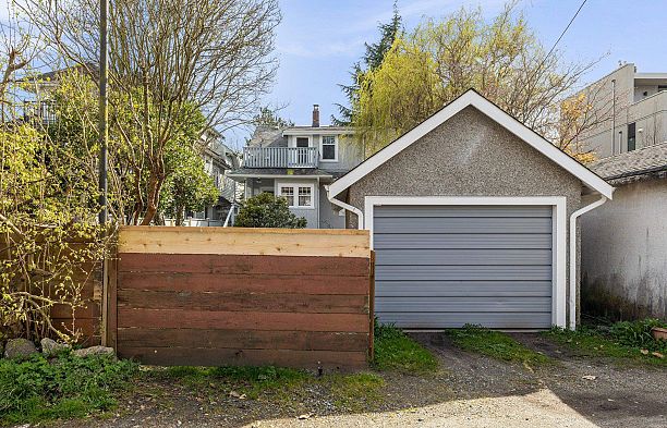2039 Creelman Avenue Kitsilano