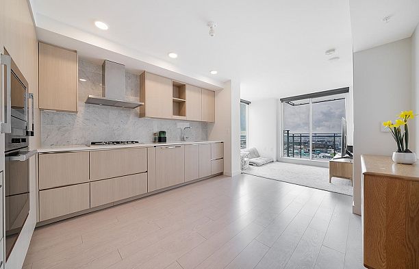 1206 433 SW Marine Drive Marpole