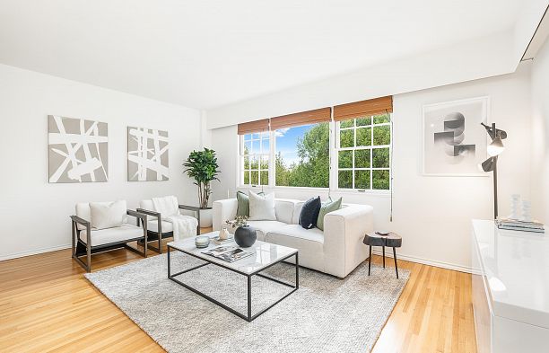 320 2890 Point Grey Road Kitsilano