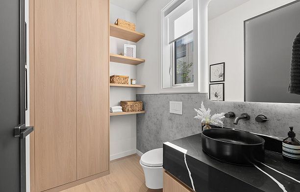679 W 18th Avenue Cambie