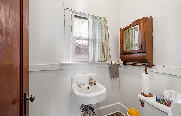 2039 Creelman Avenue Kitsilano