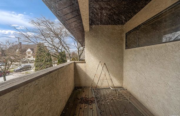 1215 W 67th Avenue Marpole