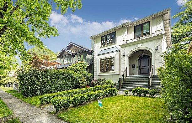 3149 W 28th Avenue MacKenzie Heights
