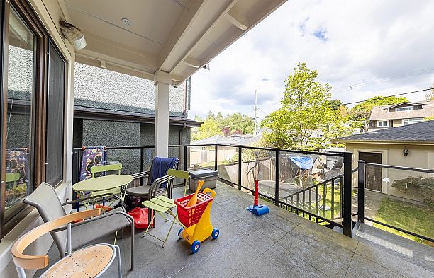 3149 W 28th Avenue MacKenzie Heights