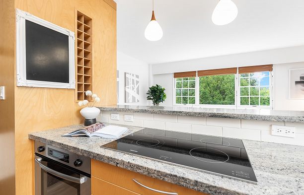320 2890 Point Grey Road Kitsilano