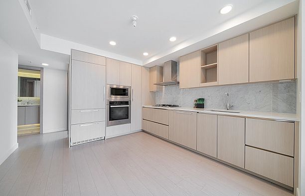 1206 433 SW Marine Drive Marpole
