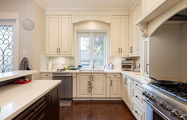 3149 W 28th Avenue MacKenzie Heights