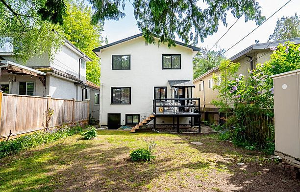2933 W 42nd Avenue Kerrisdale