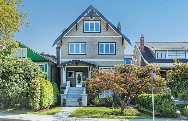2814 W 3rd Avenue Kitsilano