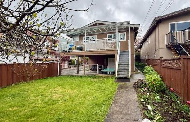 3621 W 18th Avenue Dunbar