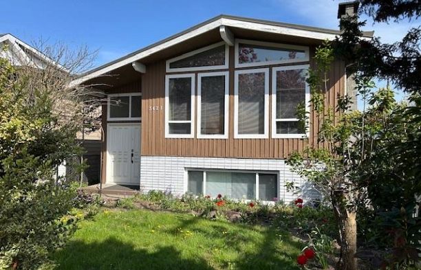 3621 W 18th Avenue Dunbar