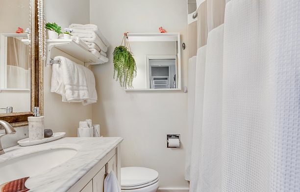 2814 W 3rd Avenue Kitsilano
