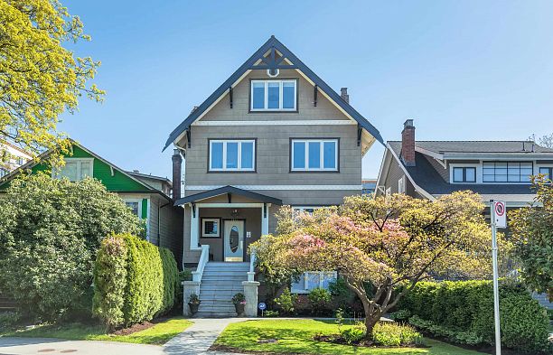 2814 W 3rd Avenue Kitsilano