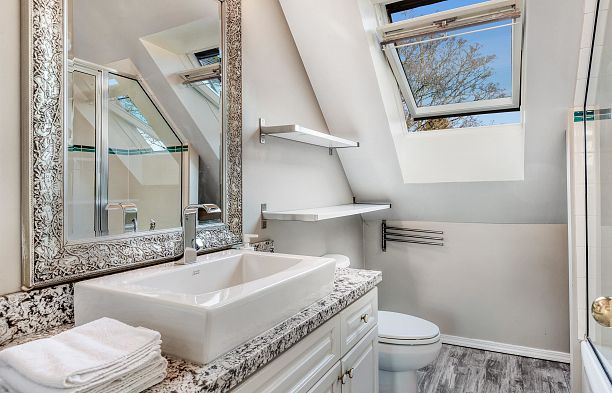 2814 W 3rd Avenue Kitsilano