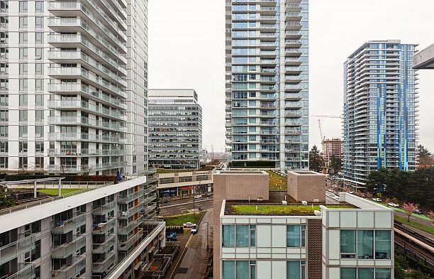 806 8031 Nunavut Lane Marpole