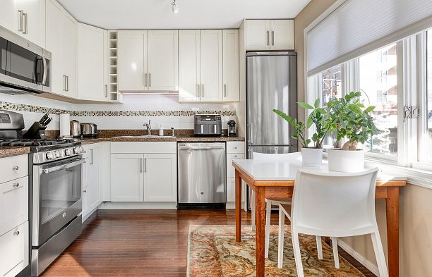 2814 W 3rd Avenue Kitsilano