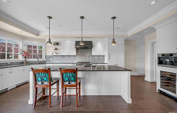 6249 Mccleery Street Kerrisdale