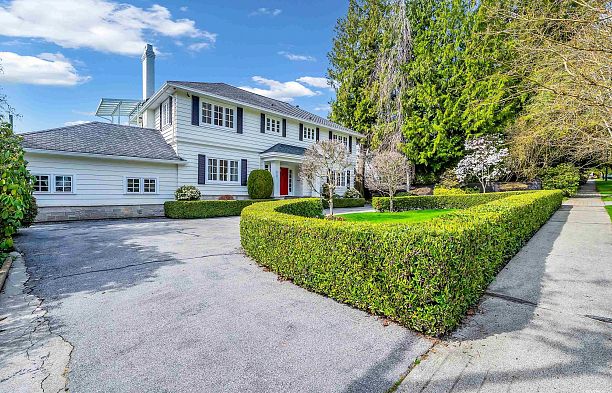6249 Mccleery Street Kerrisdale