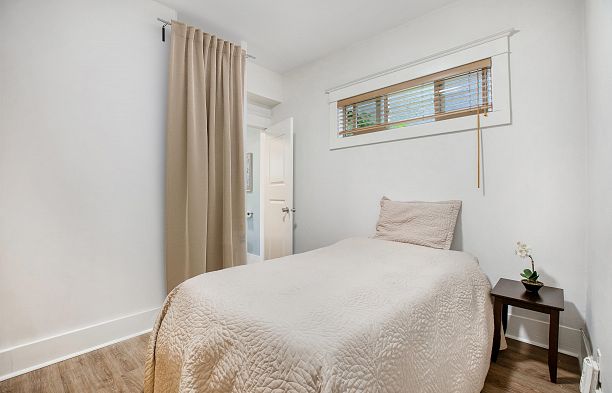 1353 Maple Street Kitsilano