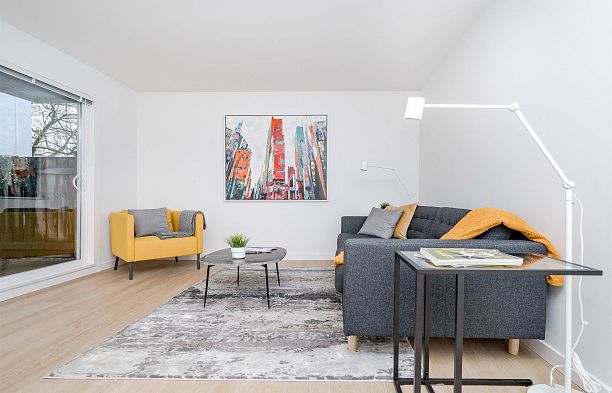 102 8690 Montcalm Street Marpole