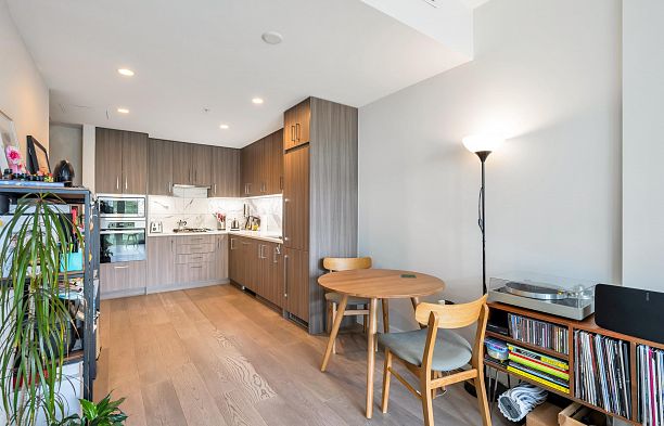 209 528 W King Edward Avenue Cambie
