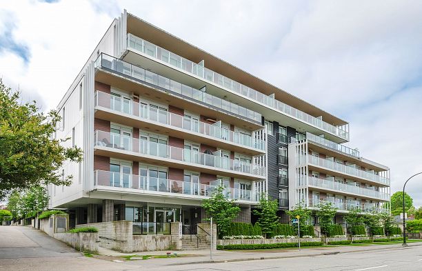 209 528 W King Edward Avenue Cambie