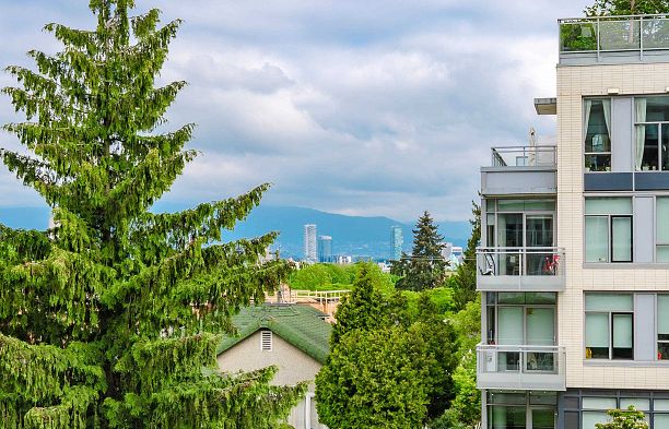 209 528 W King Edward Avenue Cambie
