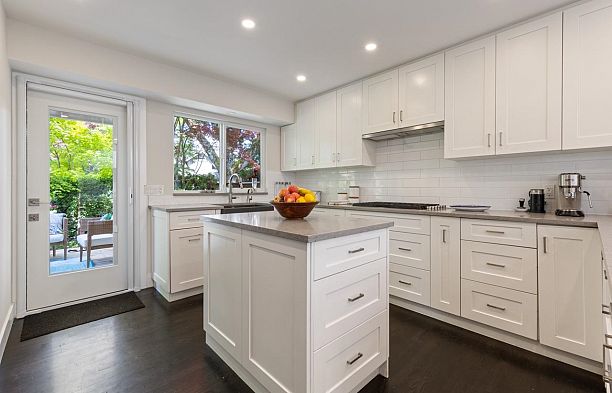 1876 W 11th Avenue Kitsilano