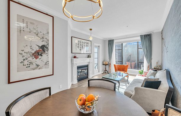 311 2175 Salal Drive Kitsilano