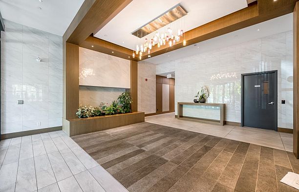 603 5693 Elizabeth Street Cambie