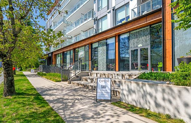 603 5693 Elizabeth Street Cambie
