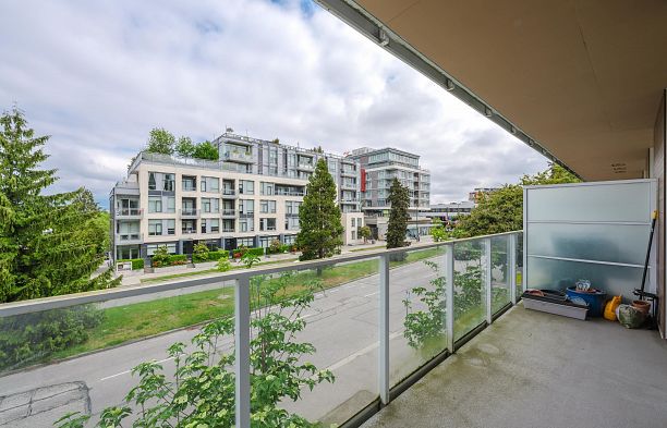 209 528 W King Edward Avenue Cambie