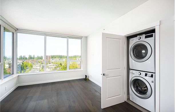 1302 3487 Binning Road University VW