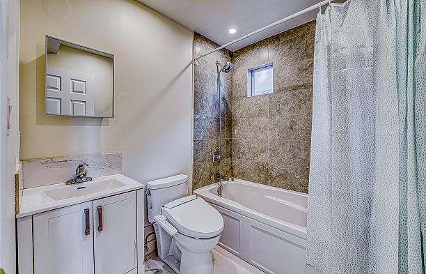 3657 W 29th Avenue Dunbar