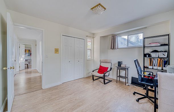 3657 W 29th Avenue Dunbar