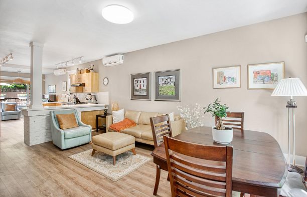 1353 Maple Street Kitsilano