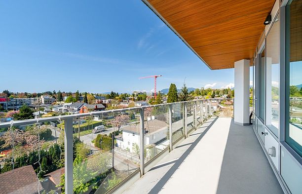 603 5693 Elizabeth Street Cambie