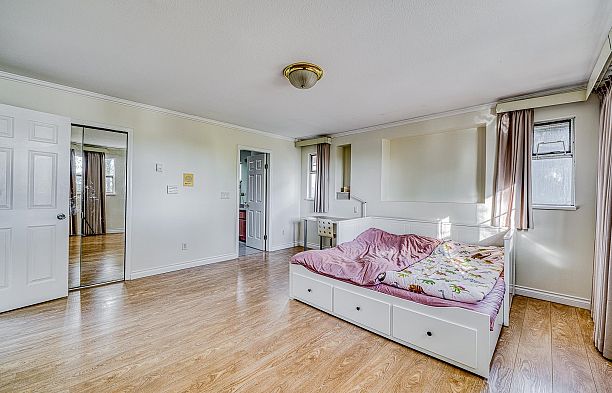 3657 W 29th Avenue Dunbar