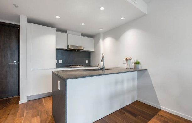 612 8488 Cornish Street S.W. Marine