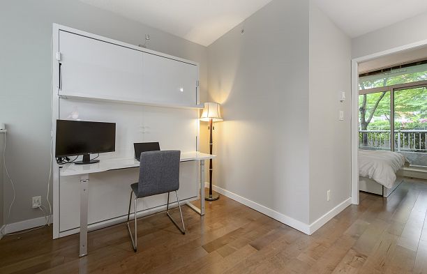 128 Dunsmuir Street Downtown VW