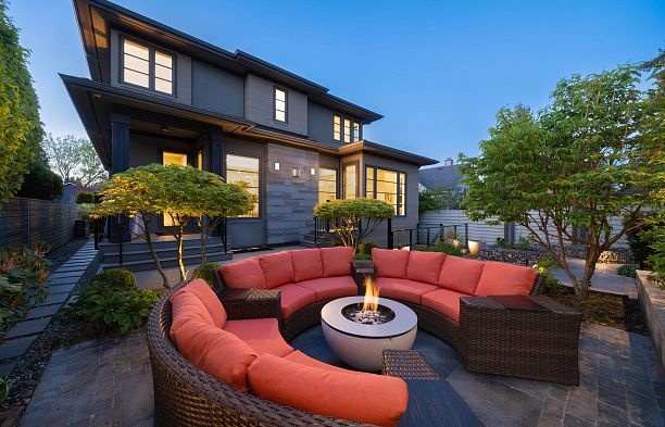 2820 W 32nd Avenue MacKenzie Heights