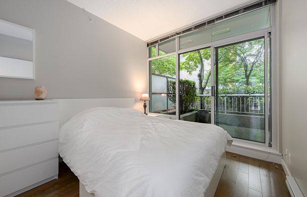 128 Dunsmuir Street Downtown VW