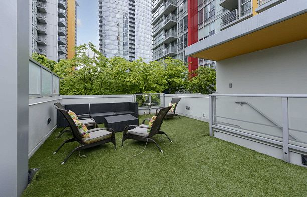 128 Dunsmuir Street Downtown VW